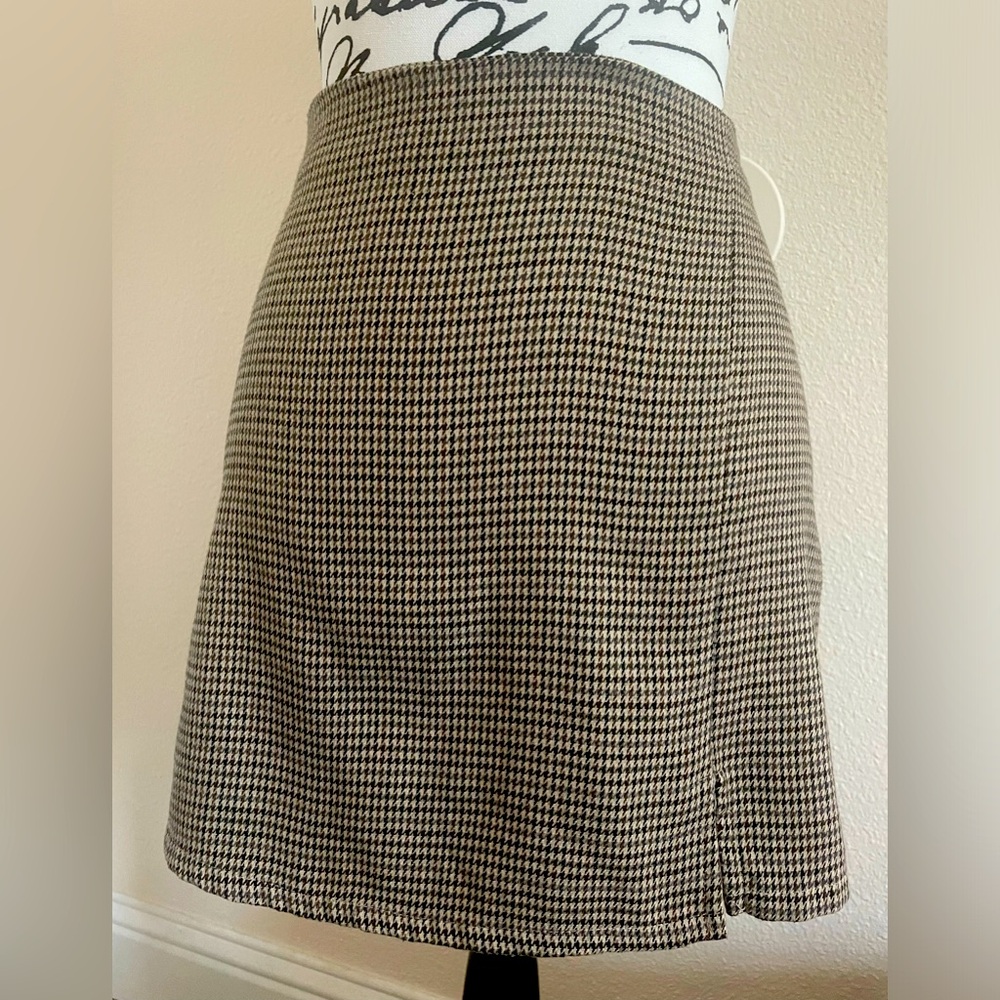 Cider Houndstooth Mini Skirt